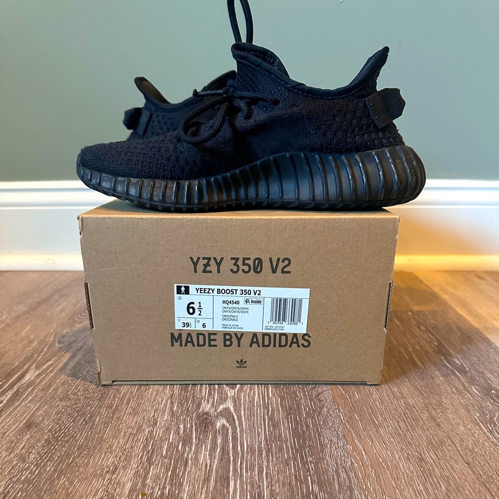 Yeezy Boost 350 V2 - Onyx